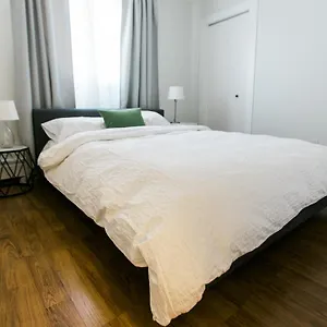 Cozy 2-bedroom Near Downtown, With Laundry, Parking, Balcony Calgary