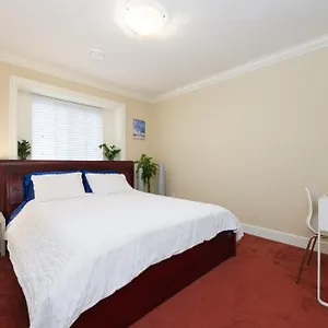 Homestay Cambie & 61st Ave Homestay, Vancouver